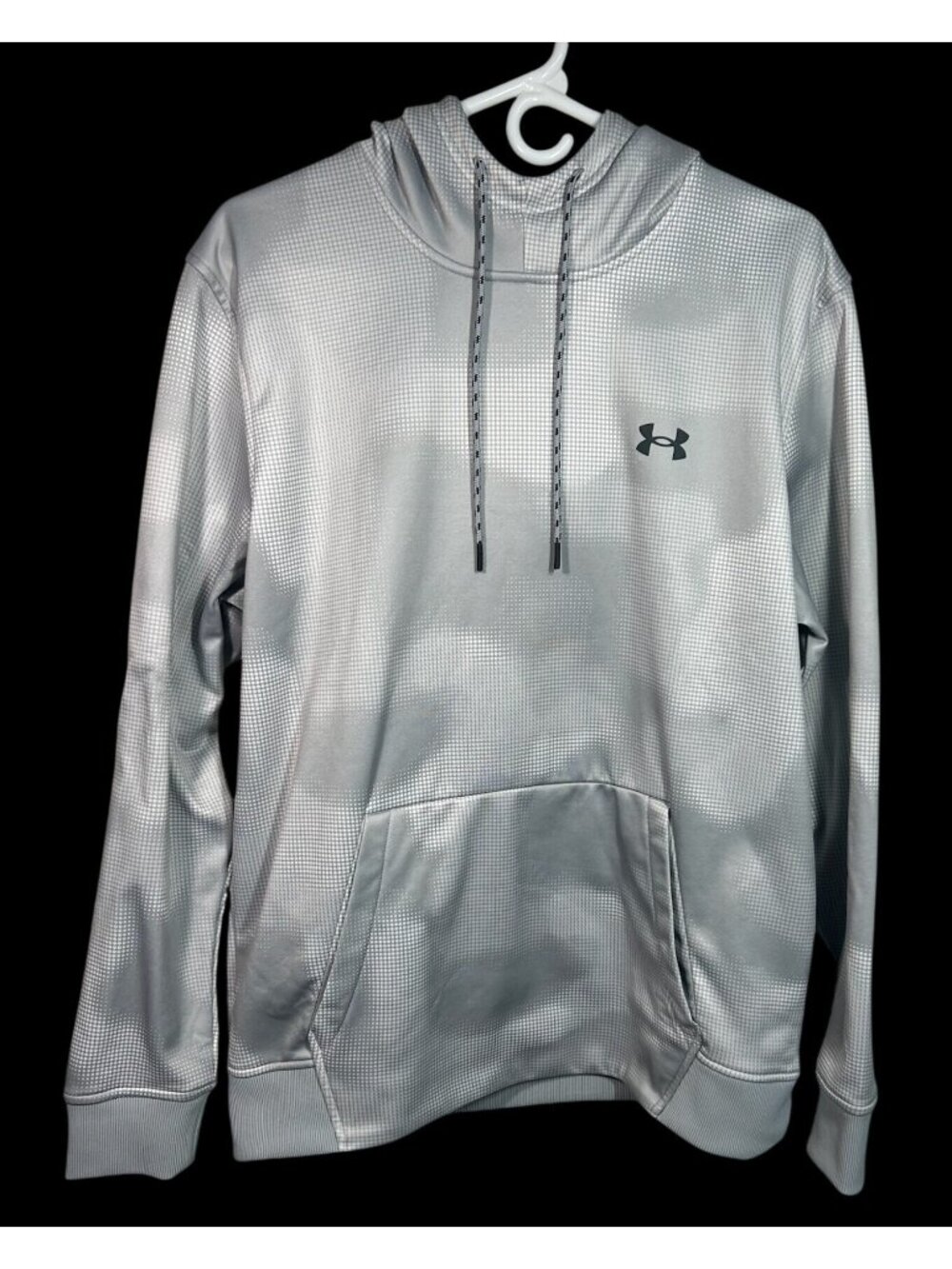 Under Armour Mens Gray Hoodie Sweatshirt Size Large With Front Pocket & Adjustab